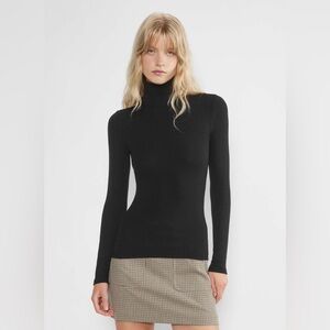 NWOT Aritzia Wilfred Only Turtleneck